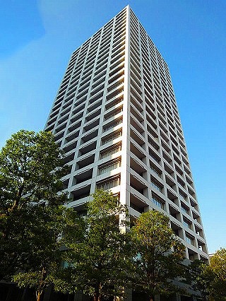 グランパークハイツの外観