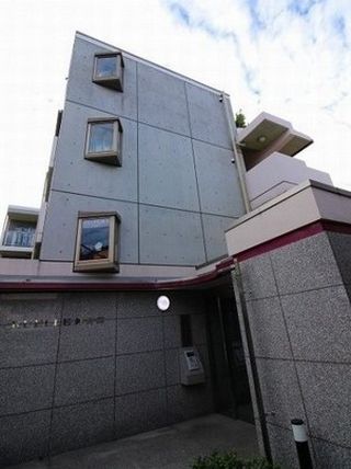 ＲＵＥＬＬＥ神宮前の外観
