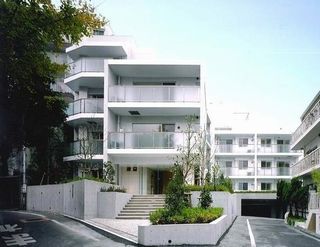 エルスタンザ赤坂の外観