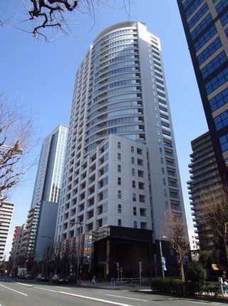 アトラスタワー西新宿の外観