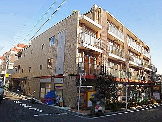 ミルーム南青山の外観