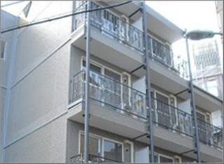 ロータス池尻の外観