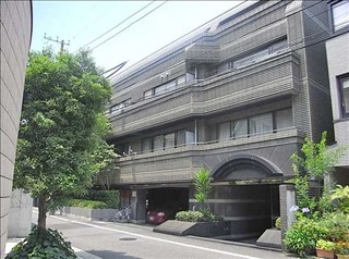 コンフォール南青山の外観