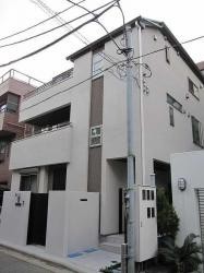 ルミエール南青山の外観