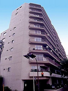 ファミール久堅の外観