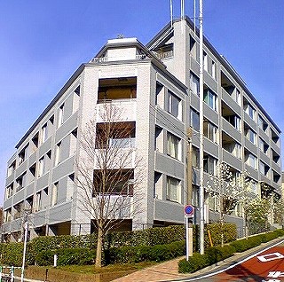 外苑レジデンスの外観