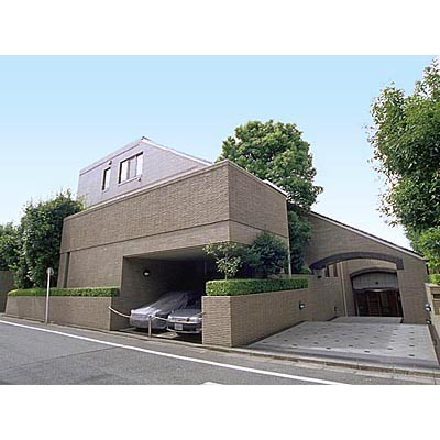 西原パーク・マンションの外観