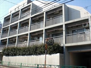 中野坂上ハイツの外観