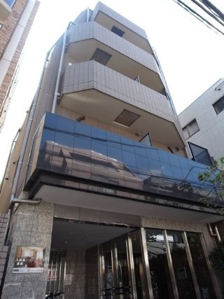 パレステュディオ西新宿の外観