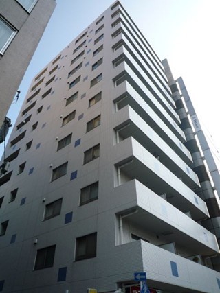 カスタリア新富町Ⅱの外観