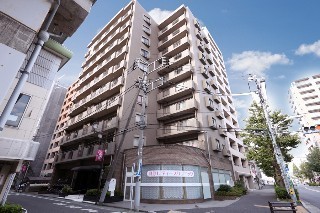 グレイスコート府中駅前の外観