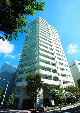 レグノ・グランデ一番町タワーの外観