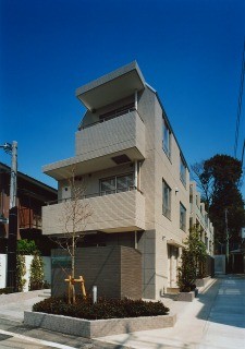 南麻布ウエストの外観