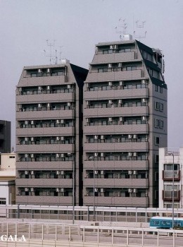 グランド・ガーラ幡ヶ谷ＥＡＳＴの外観